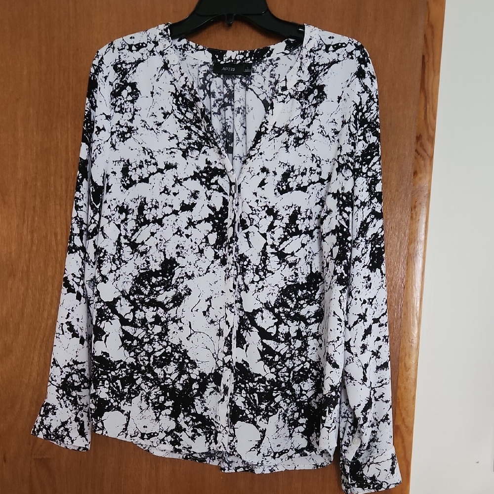 Apt. 9 Abstract Blouse